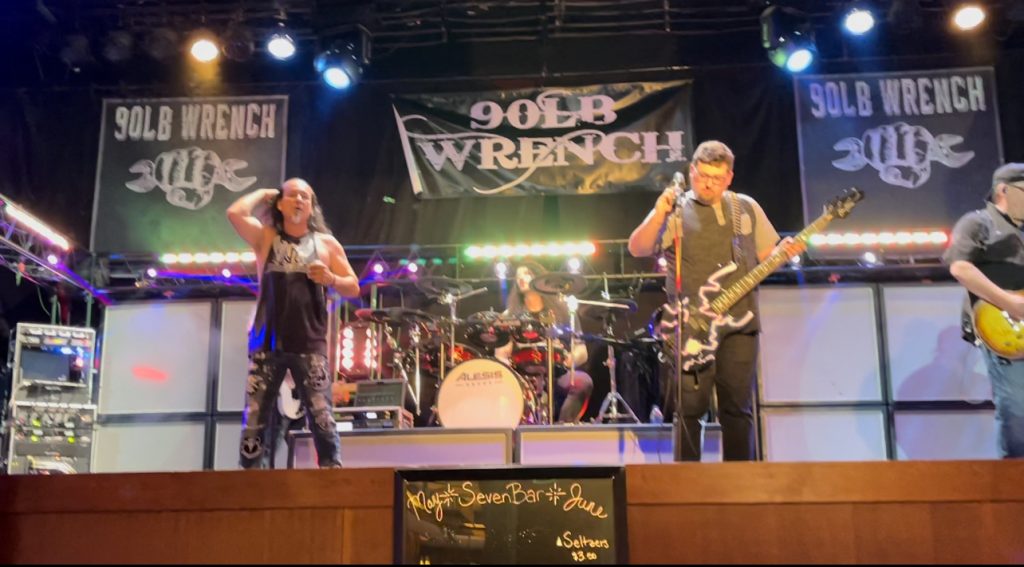 90 LB wrench on stage at 7 bar at Cherokee Casino West Siloam Springs 